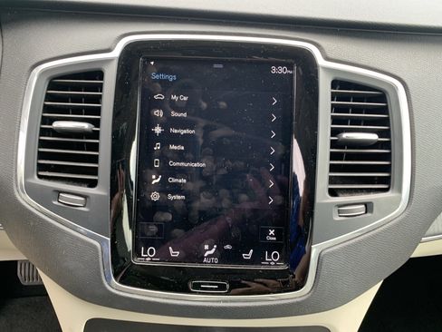 Used 2020 Volvo XC90 T5 Momentum w/ Protection Package Premier FWD image 29
