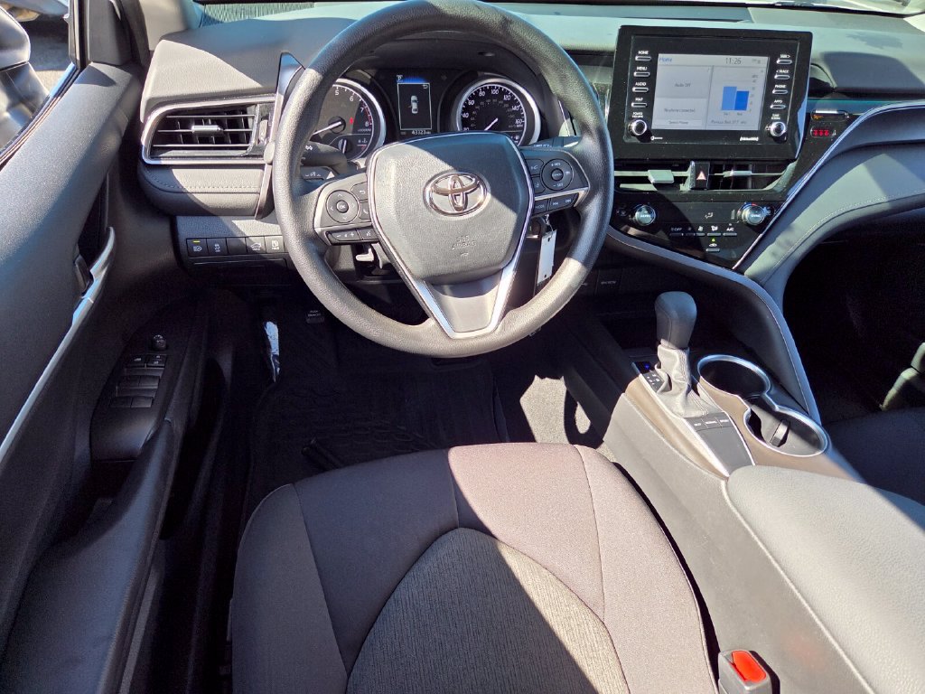Used 2023 Toyota Camry LE FWD image 7