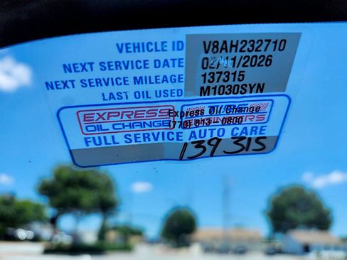Used 2010 Dodge Challenger SE RWD image 9