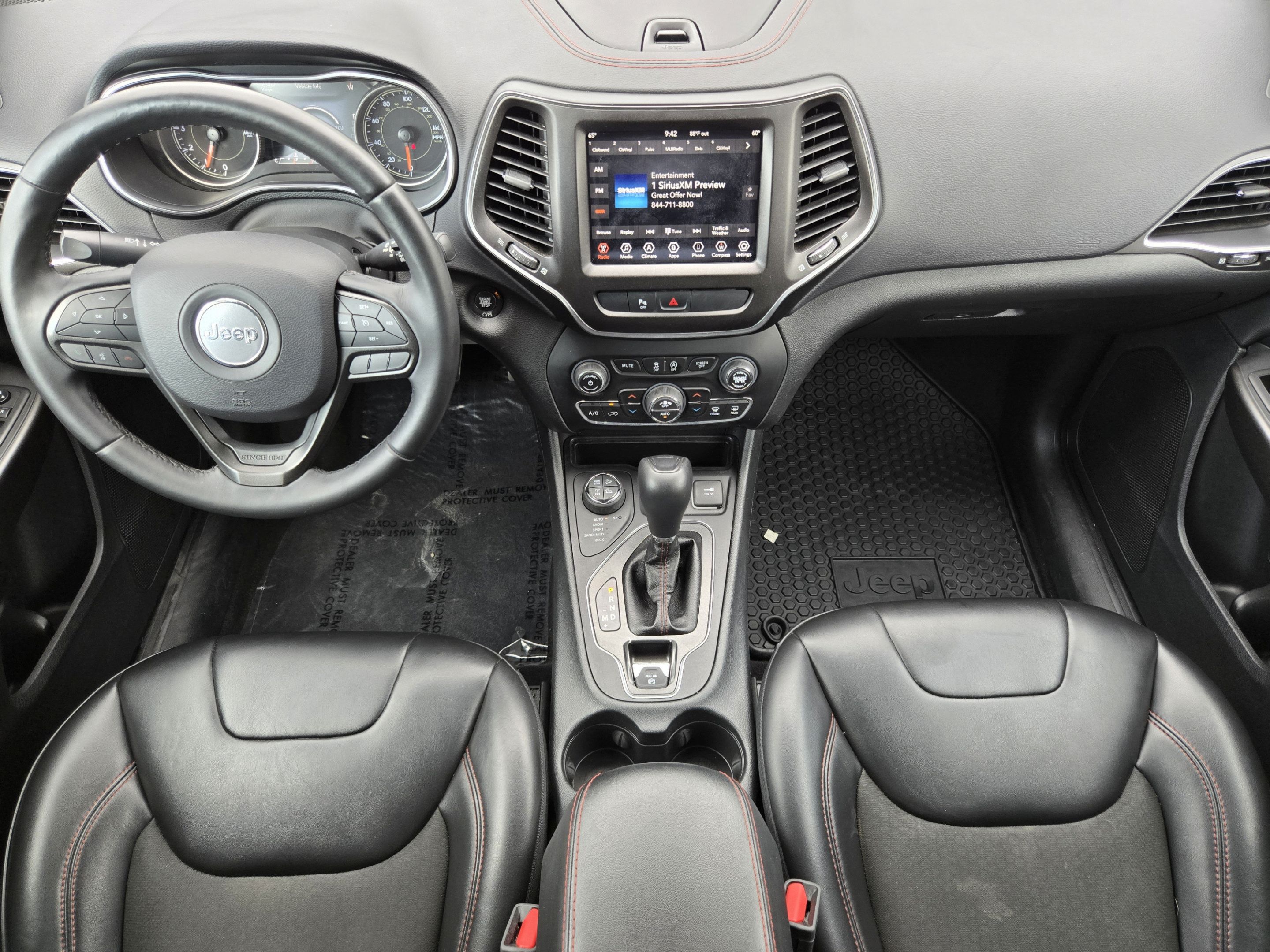 Used 2019 Jeep Cherokee Trailhawk AWD/4WD image 22