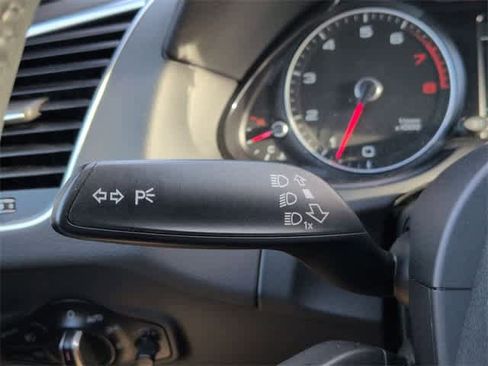 Used 2017 Audi Q5 2.0T Premium Plus w/ Technology Package image 29