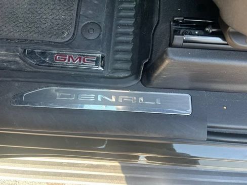Used 2022 GMC Sierra 3500 Denali w/ Denali Ultimate Package AWD/4WD image 34