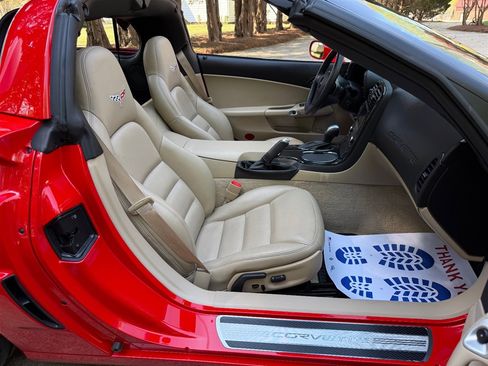 Used 2010 Chevrolet Corvette Grand Sport w/ Preferred Equipment Group image 61