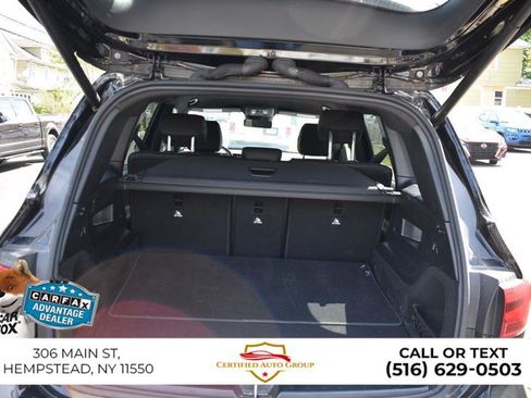 Used 2025 Mercedes-Benz GLB 250 image 33