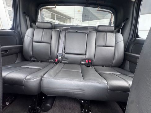 Used 2013 Chevrolet Avalanche LT AWD/4WD image 24