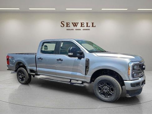 Used 2023 Ford F250 XL w/ STX Appearance Package AWD/4WD image 7