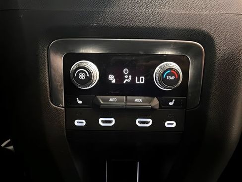 Certified 2024 GMC Yukon XL Denali w/ Denali Reserve Package AWD/4WD image 13