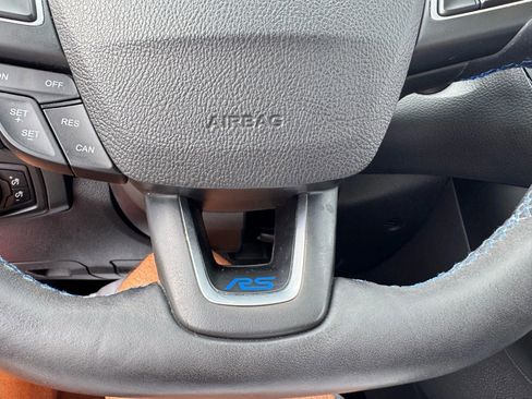 Used 2018 Ford Focus RS image 29