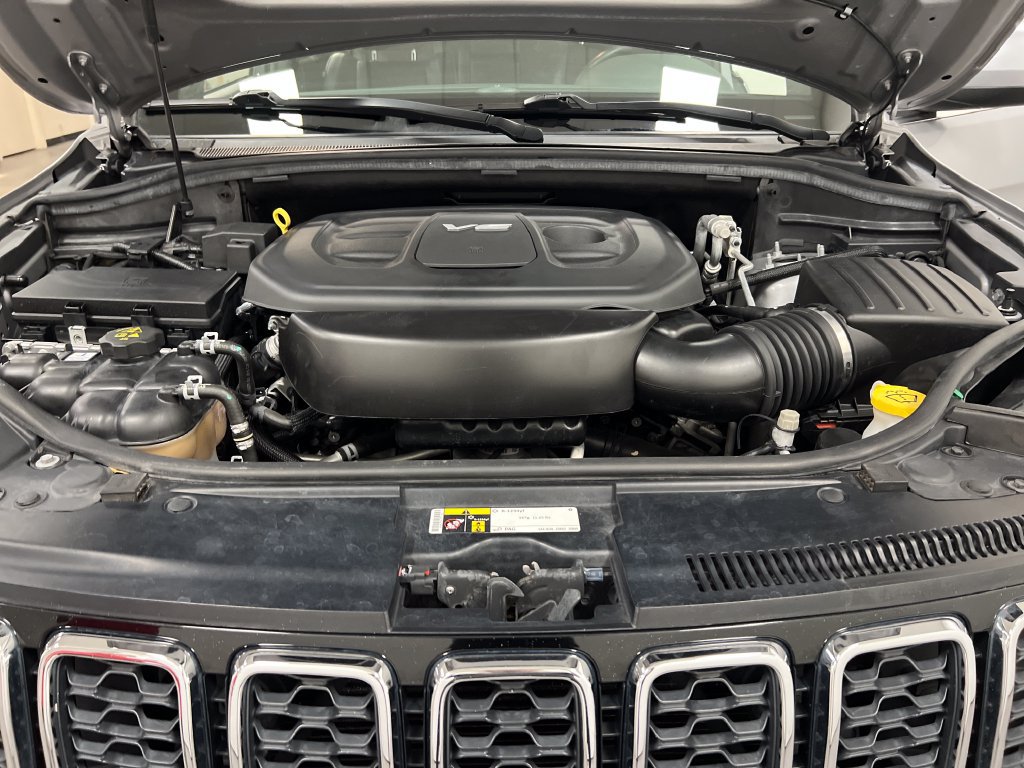 Used 2018 Jeep Grand Cherokee Laredo RWD image 22