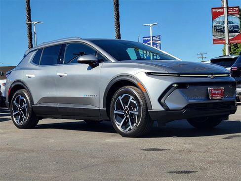 New 2026 Chevrolet Equinox EV LT image 25