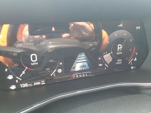 New 2025 GMC Canyon Elevation w/ Convenience Package image 20