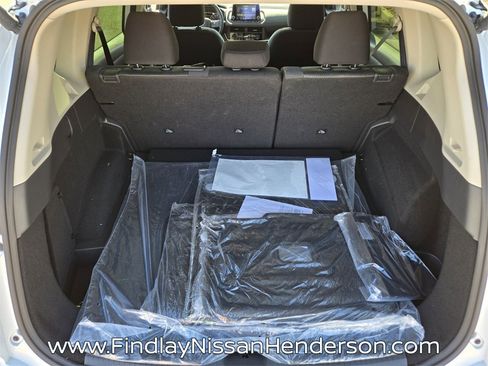 Used 2025 Nissan Rogue SV image 14