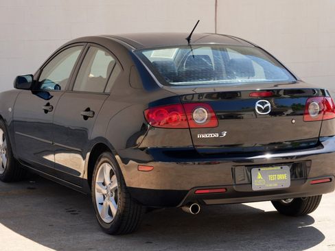 Used 2006 MAZDA MAZDA3 i Touring image 40