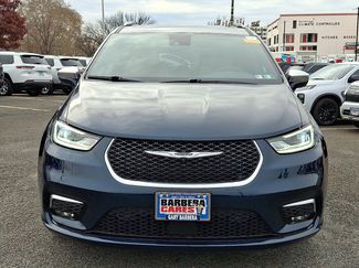 Used 2024 Chrysler Pacifica Pinnacle video 2