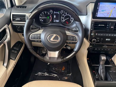 Certified 2023 Lexus GX 460 Luxury w/ Off Road Package AWD/4WD image 14