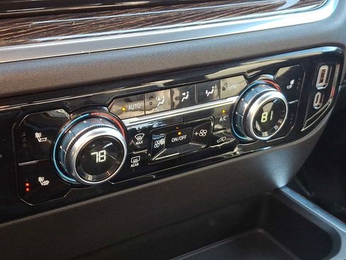 Certified 2024 GMC Sierra 1500 Elevation w/ Elevation Premium Package image 17