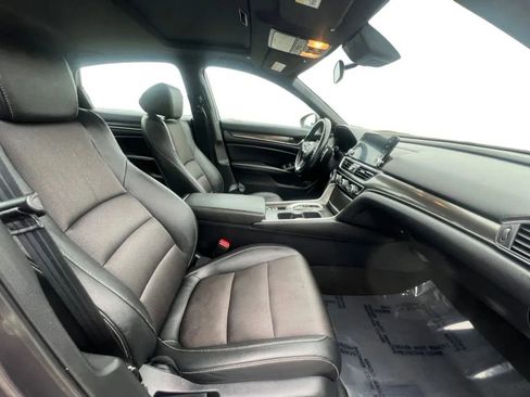 Used 2019 Honda Accord Sport image 14