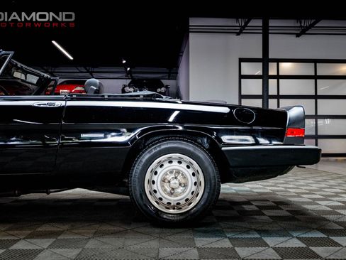 Used 1986 Alfa Romeo Spider Veloce image 13