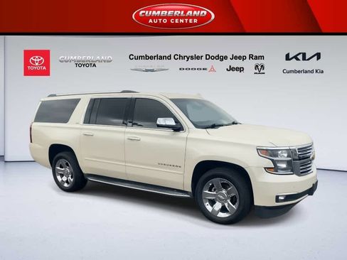 Used 2015 Chevrolet Suburban LTZ image 2