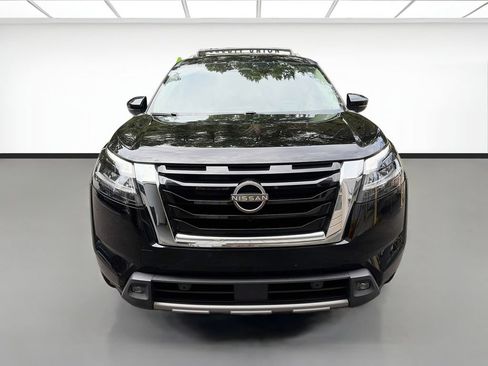 Used 2022 Nissan Pathfinder Platinum w/ Cargo Package FWD image 2