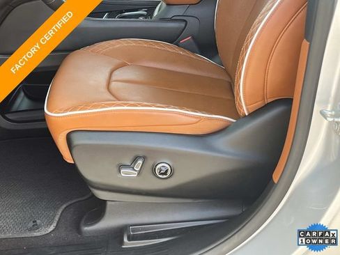 Used 2024 Chrysler Pacifica Pinnacle FWD image 30