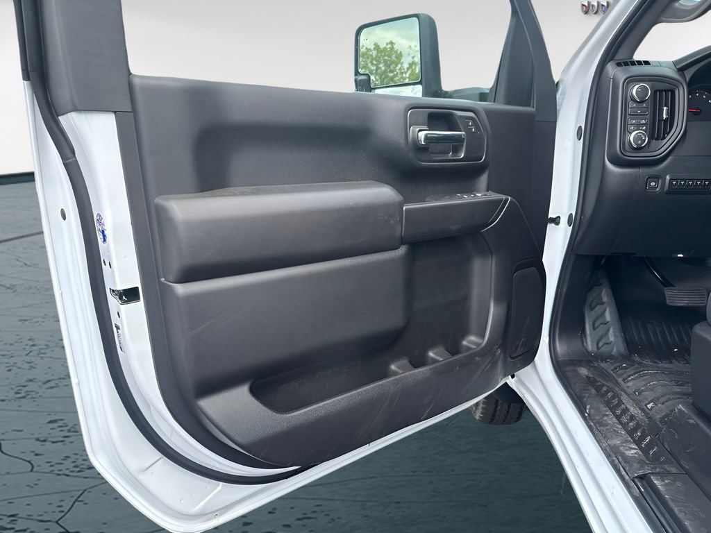New 2026 GMC Sierra 2500 Pro w/ 1SA Pro Safety Plus Package AWD/4WD image 21