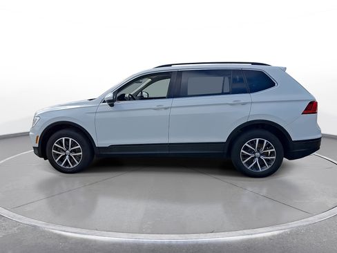 Used 2019 Volkswagen Tiguan SE w/ Panoramic Sunroof Package AWD/4WD image 5