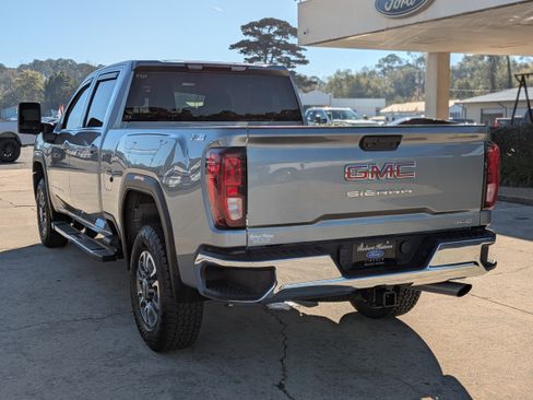 Used 2024 GMC Sierra 2500 SLE image 8