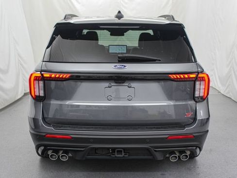 Certified 2025 Ford Explorer ST AWD/4WD image 7