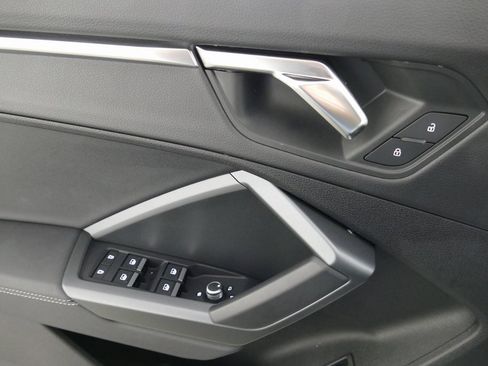 Certified 2025 Audi Q3 2.0T Premium w/ Black Optic Sport Package image 11