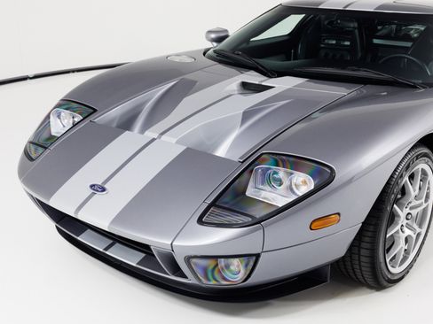 Used 2006 Ford GT RWD image 56