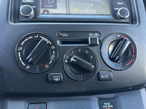 Used 2018 Nissan NV200 SV w/ Navigation Package image 27