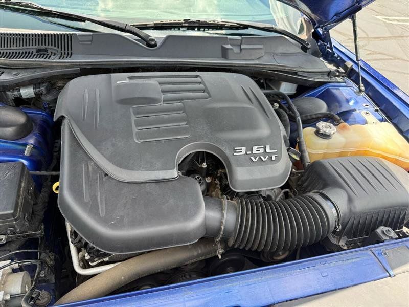 Used 2019 Dodge Challenger SXT w/ Blacktop Package RWD image 14