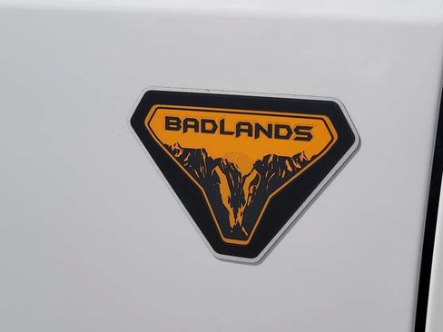 New 2026 Ford Bronco Badlands AWD/4WD image 9