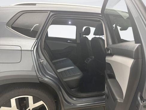 Used 2022 Volkswagen Taos SEL w/ Panoramic Sunroof Package AWD/4WD image 21