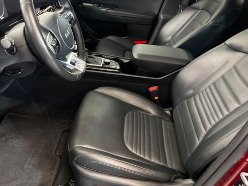 Used 2024 Kia Sportage SX FWD image 19