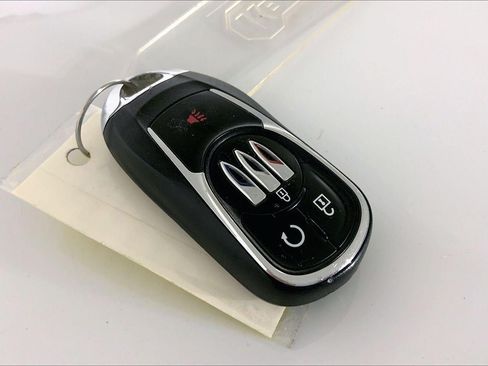 Used 2025 Buick Encore GX Preferred AWD/4WD image 12