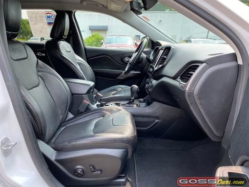 Used 2019 Jeep Cherokee Limited AWD/4WD image 6