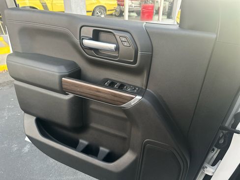 Used 2020 Chevrolet Silverado 1500 LT w/ All-Star Edition image 46