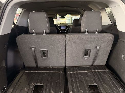 Used 2021 GMC Acadia SLE w/ Driver Convenience Package image 24