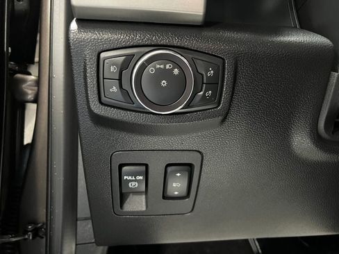 Used 2018 Ford F150 Lariat image 13