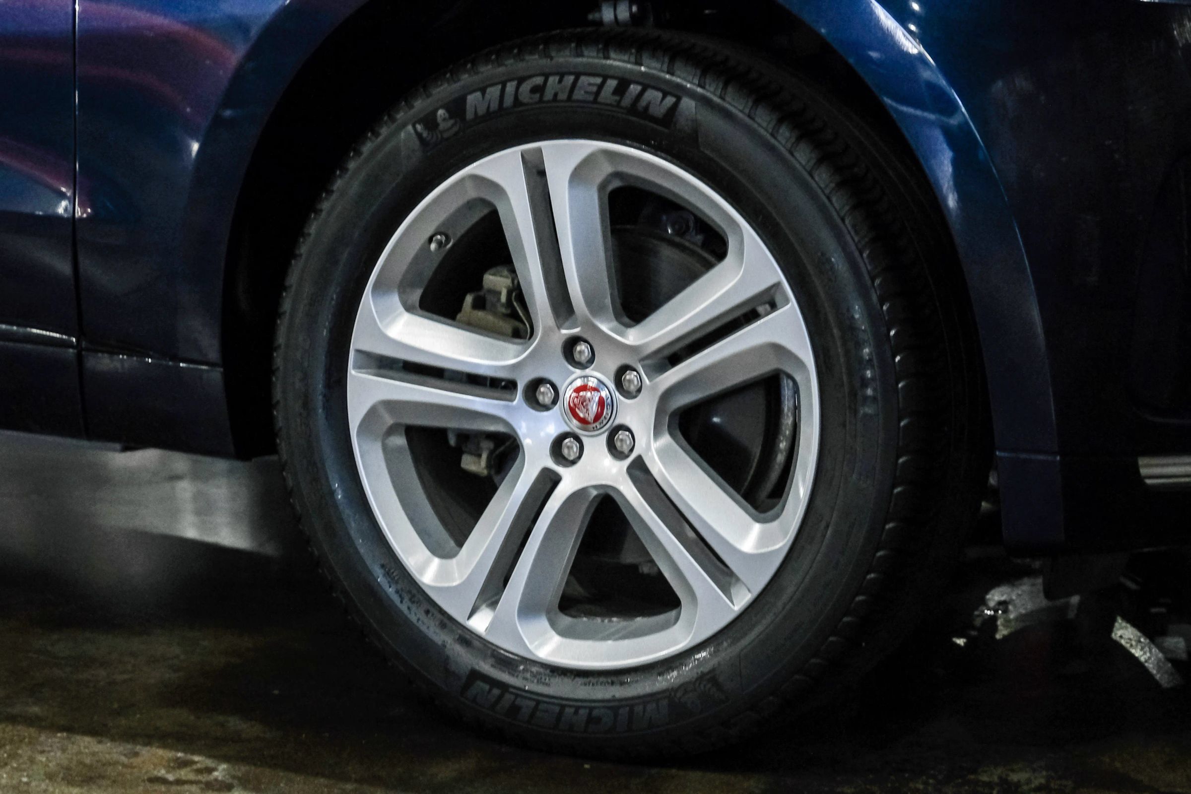 Used 2018 Jaguar F-PACE R-Sport AWD/4WD image 53
