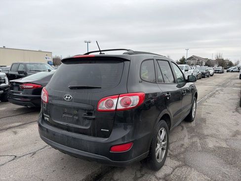 Used 2012 Hyundai Santa Fe SE image 4