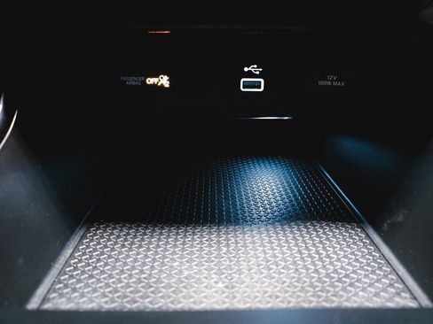 Used 2023 Honda CR-V LX image 29