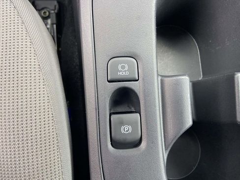 Used 2025 Toyota Corolla LE image 24