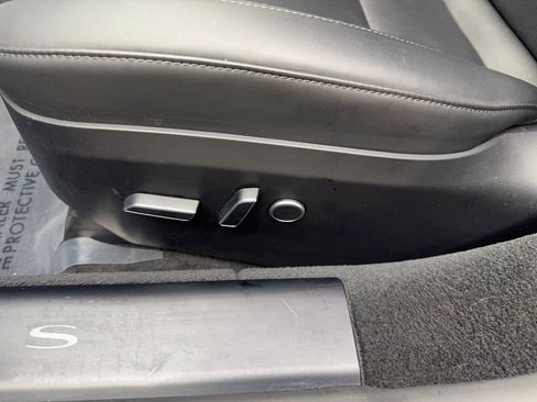 Used 2022 Tesla Model S Base image 28