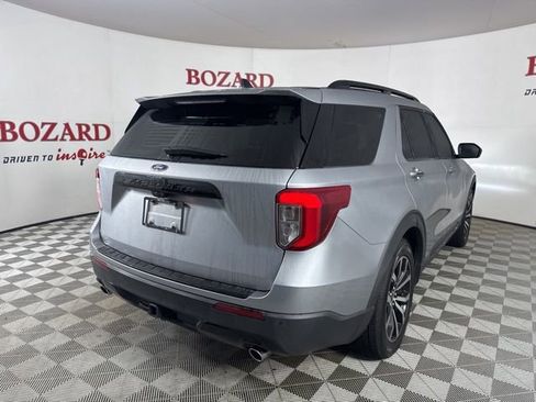Used 2022 Ford Explorer ST-Line w/ Class IV Trailer Tow Package image 8