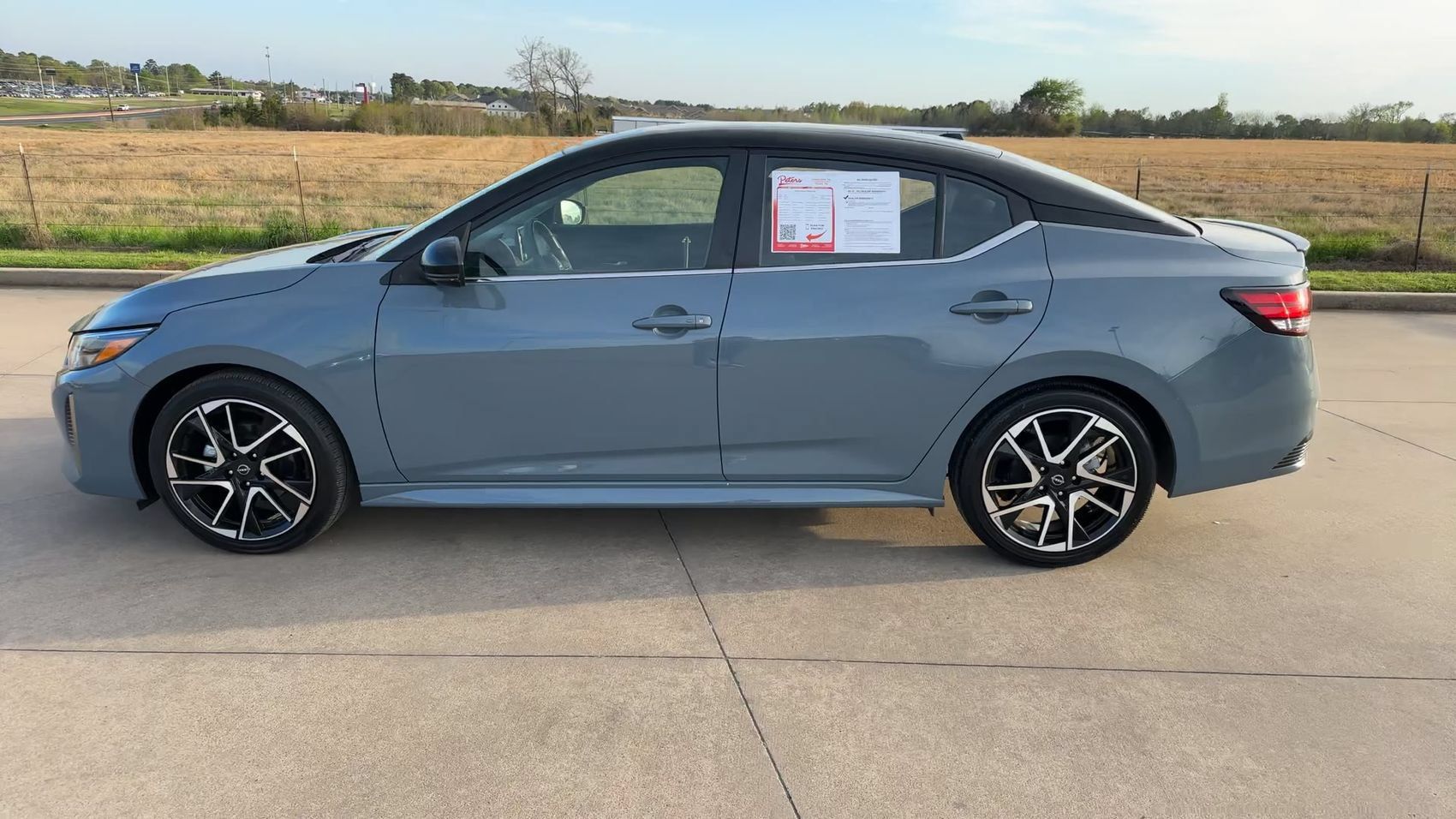 Used 2024 Nissan Sentra SR w/ Trunk Package FWD image 6