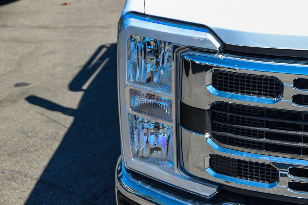 New 2025 Ford F350 XL w/ XL Chrome Package RWD image 9