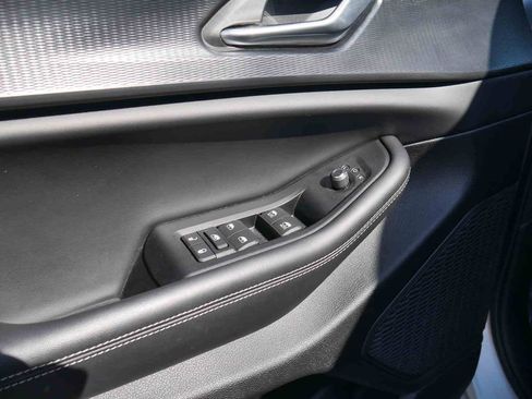 Certified 2025 Jeep Grand Cherokee L Altitude AWD/4WD image 23